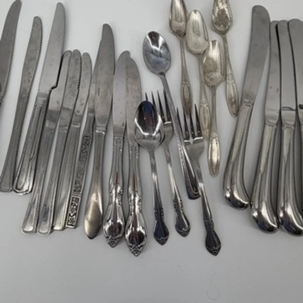 Mixed Flatware Lot Stainless Mismatched Knives Forks Spoons‎ 24 Pc